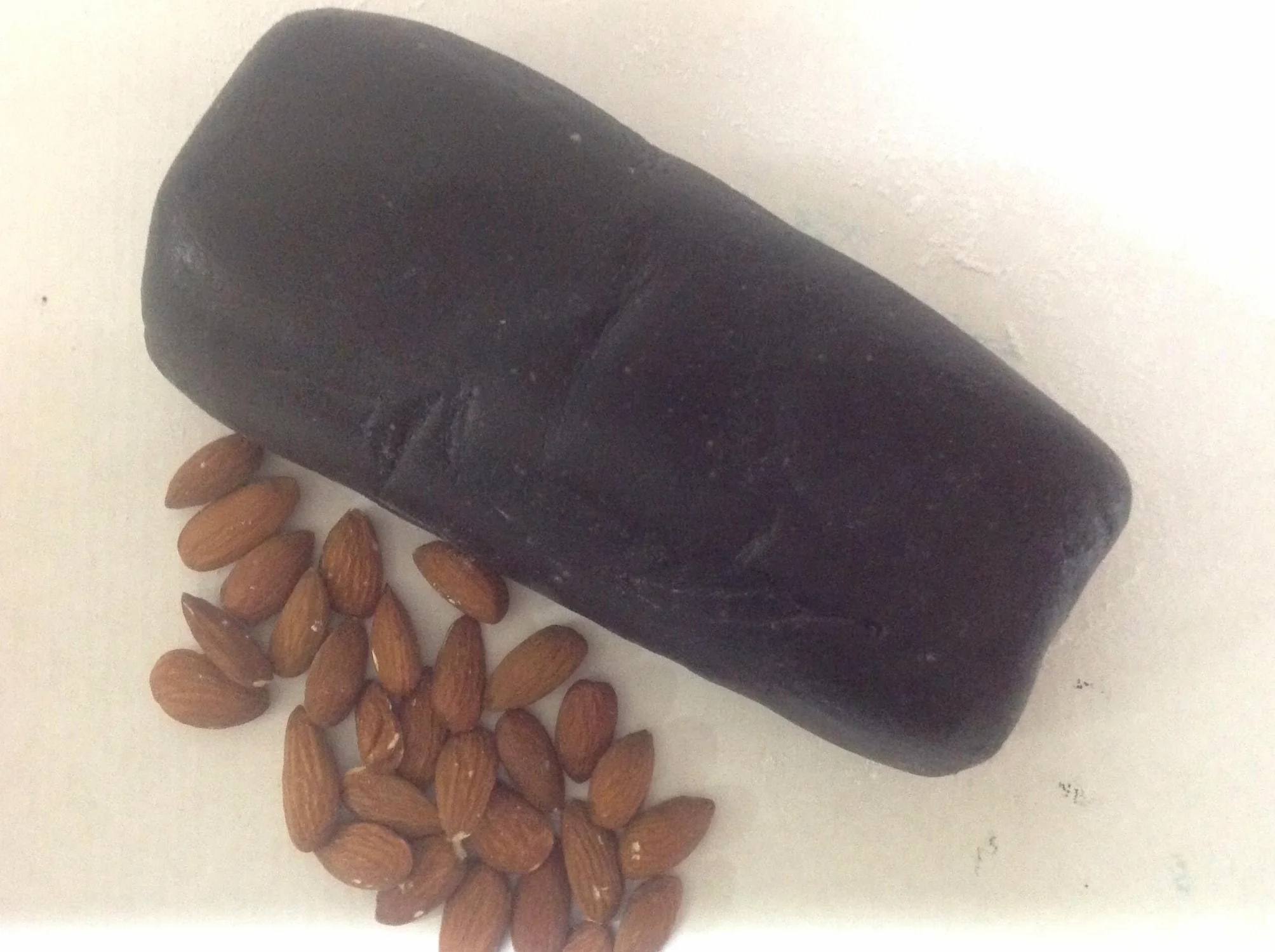 Pasta de almendra negra -500 GR