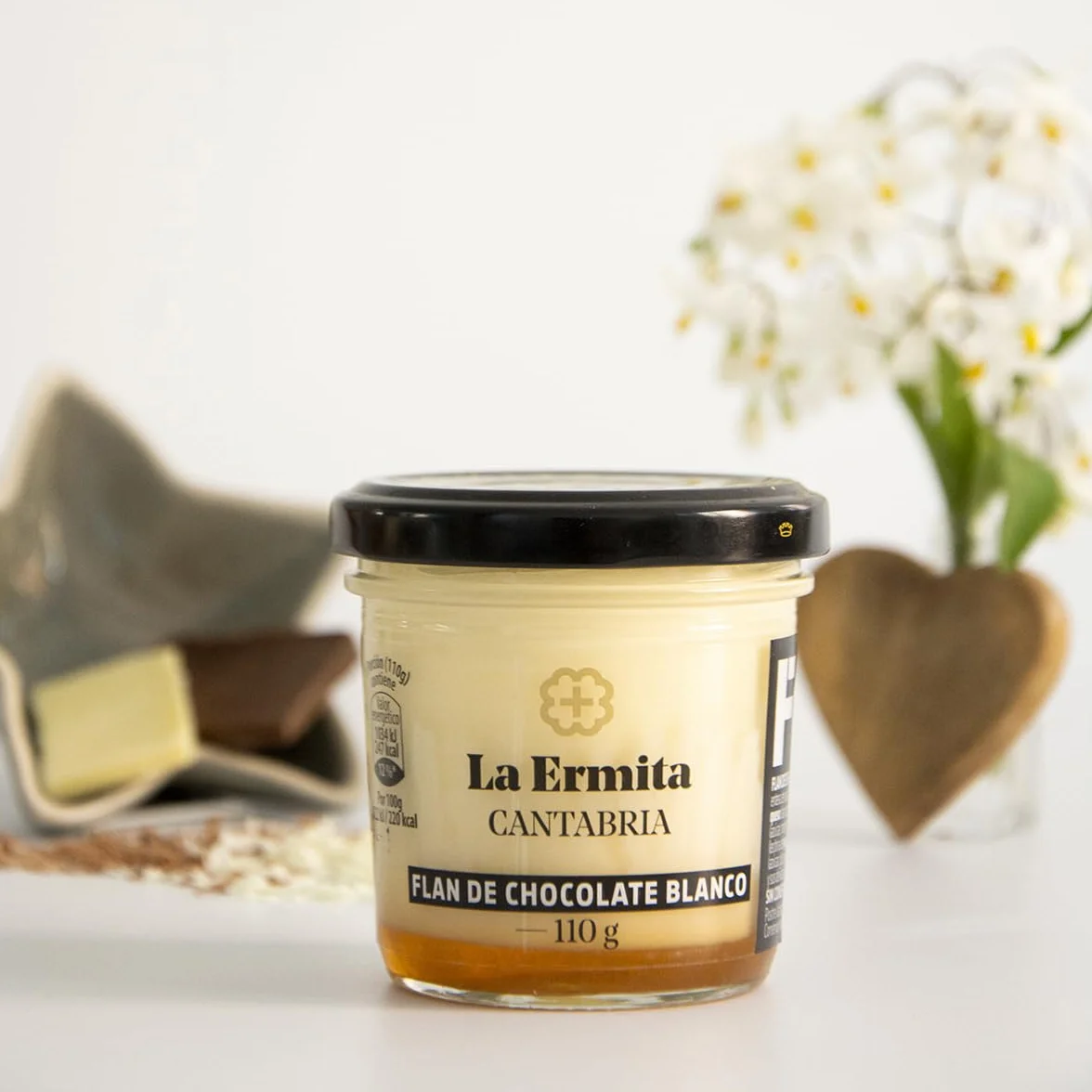 LA ERMITA Flan de Chocolate Blanco, Postre Lácteo Artesanal con Leche, Queso y Cobertura de Chocolate Blanco, Sin Gluten, 110 g (Pack 6 unidades)